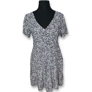 EUC J. Crew Floral Print Dress Tiered Short Sleeve V Neck Casual‎ Mini Dress XS